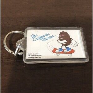 Vintage 1987 The California Raisins Skateboarder Keychain Applause Calrab Figure